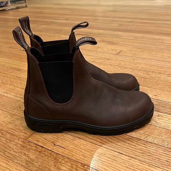 Blundstone Brown Ankle Boots - Picture 5 of 14